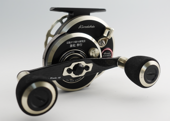 GSグランドレーサーX65-BG 背面